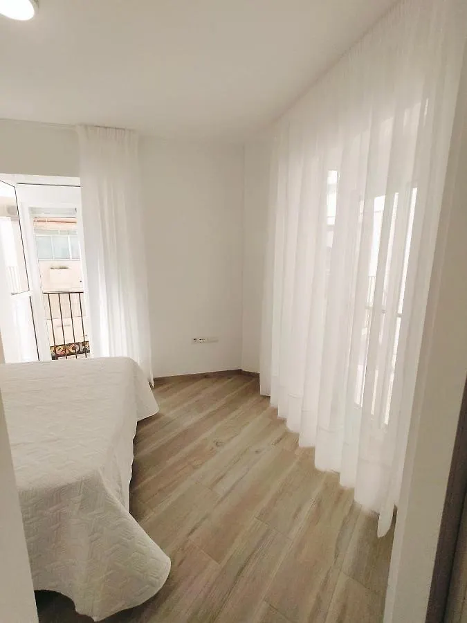 Apartamento Bronce B Centro Nerja Sun Apartment