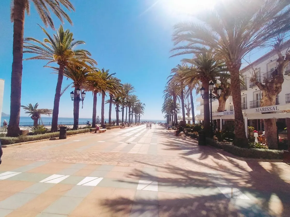 Apartamento Bronce B Centro Nerja Sun Lägenhet